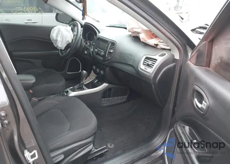 2018 Jeep Compass Sport из США, поврежденный, VIN 3C4NJCAB6JT251064